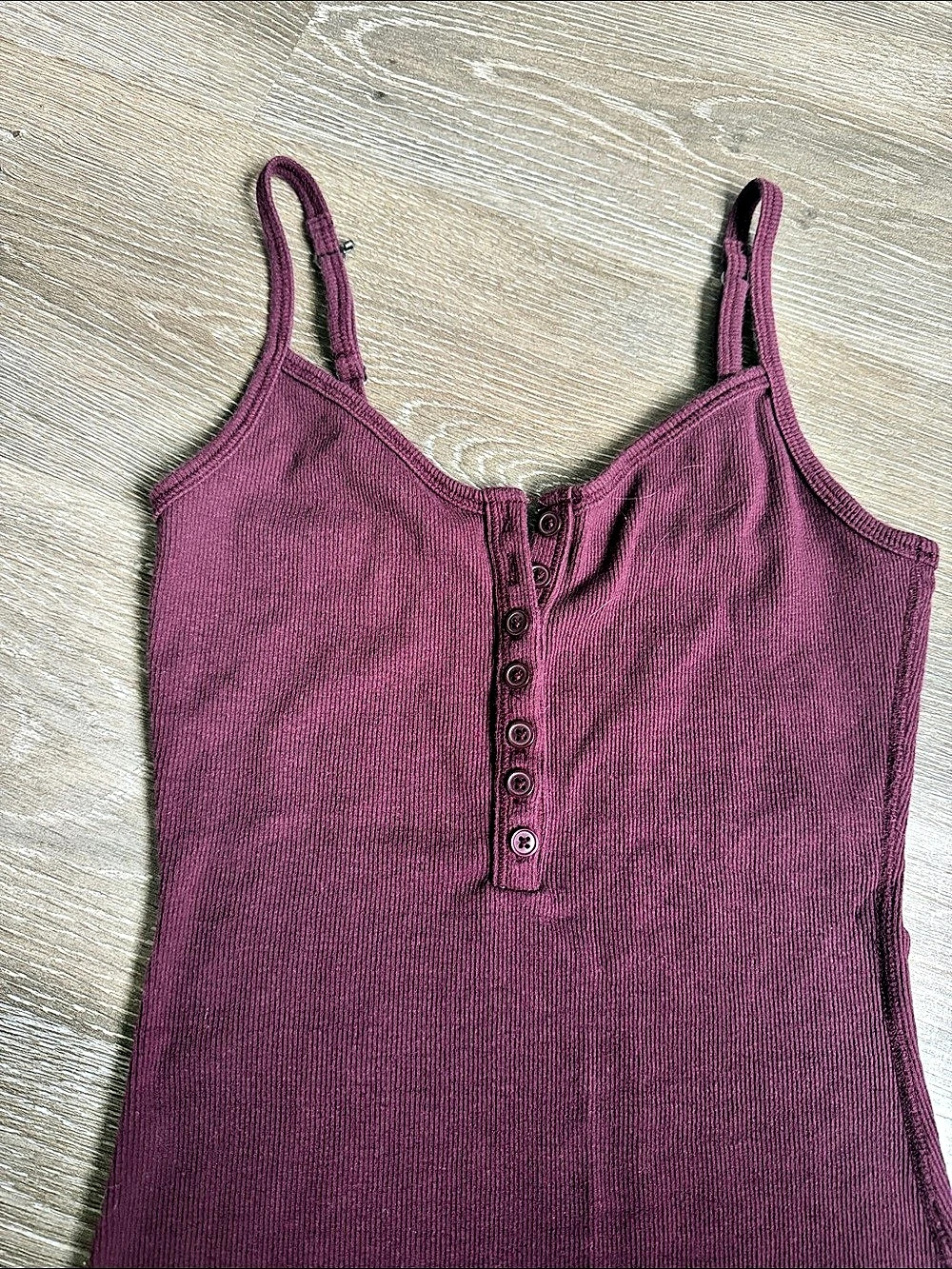 Hollister Button Front Ribbed Tank Top Purple - Picture 2 of 4